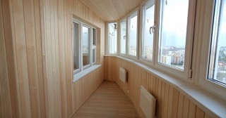 Отделка, остекление, утепление балконов в Новокубанске от 204 руб. м/2.